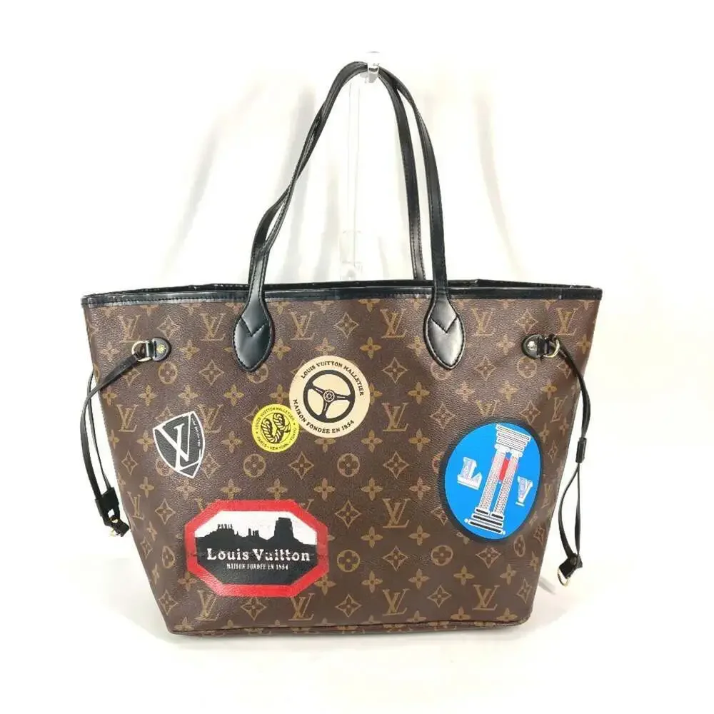 LOUIS VUITTON Black Monogram Canvas Neverfull MM Shoulder Bag